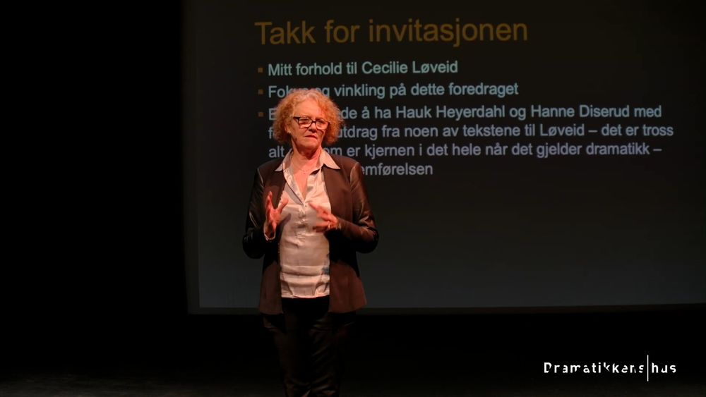 Siren Leirvåg om: Cecilie Løveid og dramatikken – ut av visjonskiosken og inn på scenen